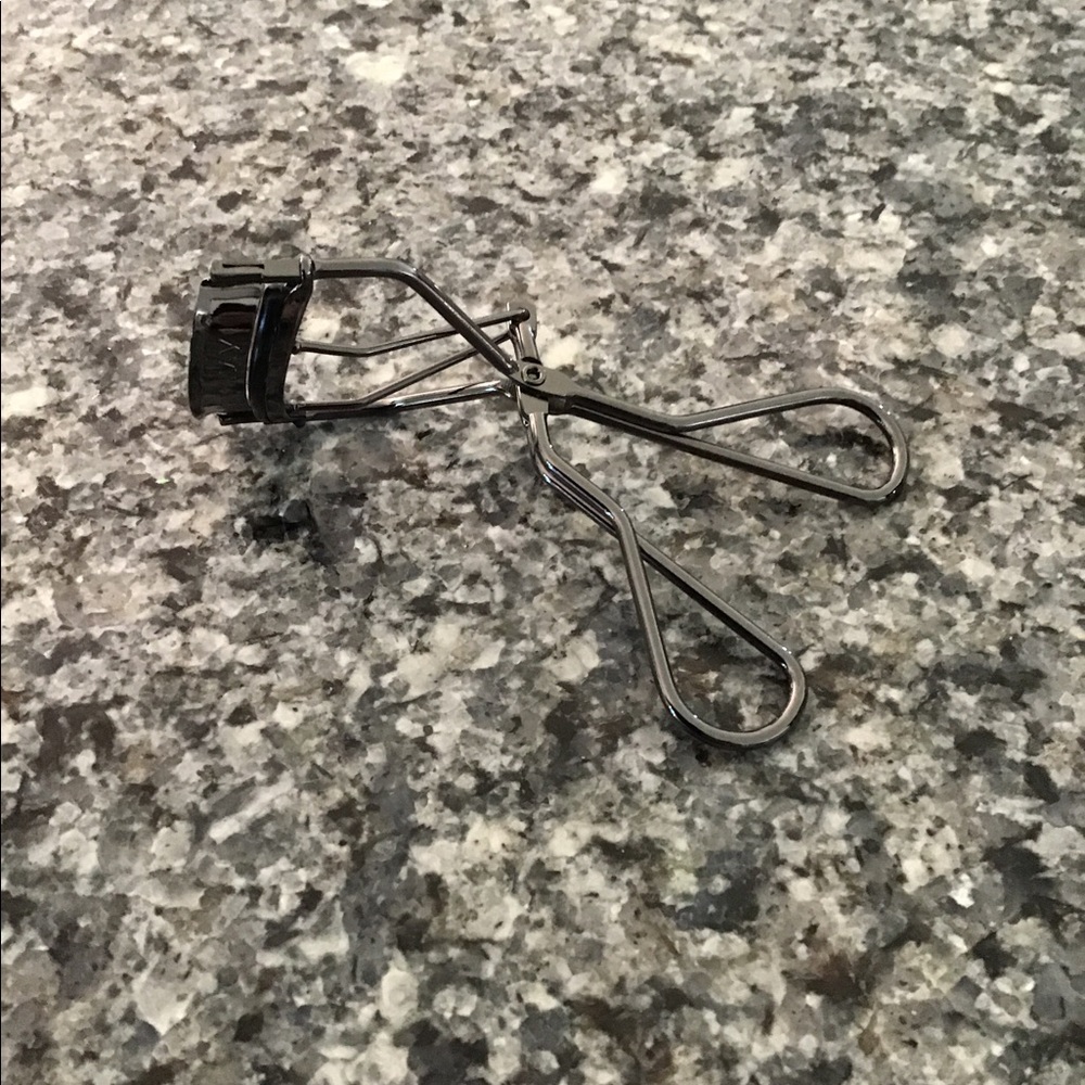 Mary Kay eye lash curler